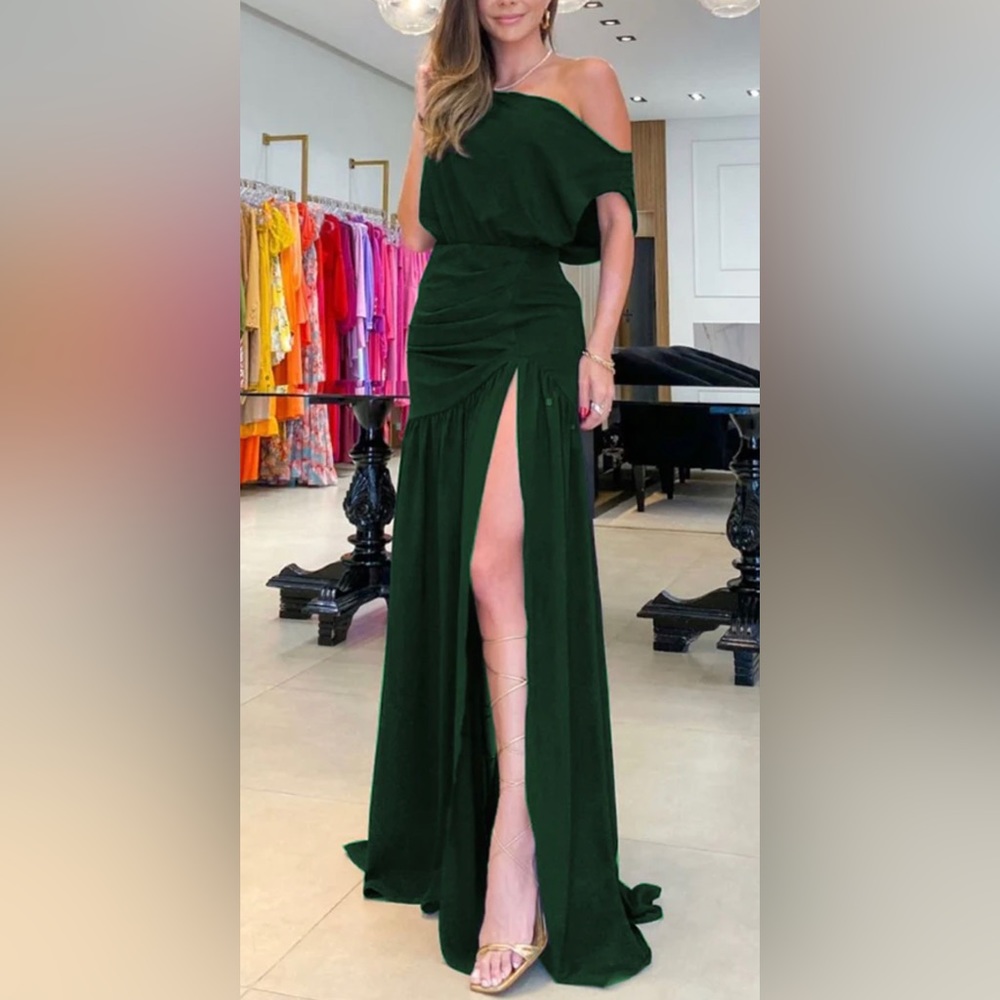 Formal gown, high slit, off one shoulder, hunter green dress. Sz Large